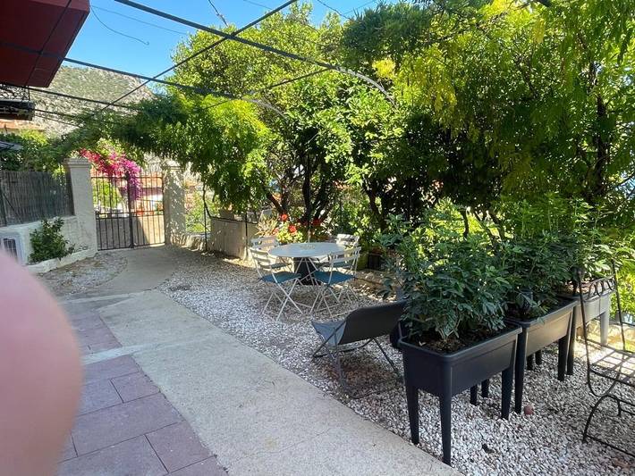 Gîte pour 4 personnes, avec jardin ainsi que terrasse et vue à Beaulieu-sur-Mer - 3