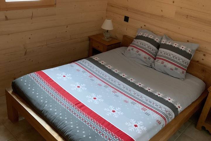 Gîte pour 4 personnes, avec piscine ainsi que terrasse et jardin à Saint-Julien-en-Vercors - 2