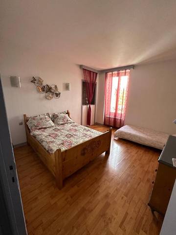 Chambre d’hôte pour 6 personnes, avec terrasse, animaux acceptés à Montchanin