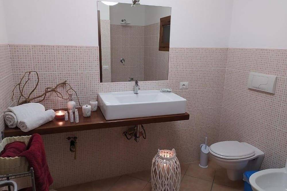 Ganze Wohnung, House in Silius R5130 in Cagliari Provinz
