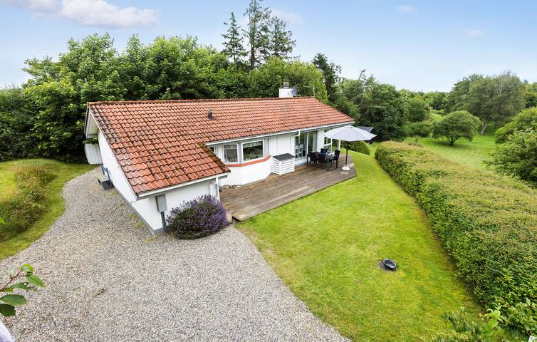 Ferienhaus für 5 Personen, mit Terrasse und Garten - 1