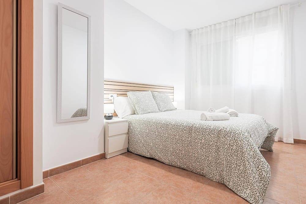 Apartamento entero, Apt buenas calidades piscina Algaba in La Algaba, Provincia de Sevilla