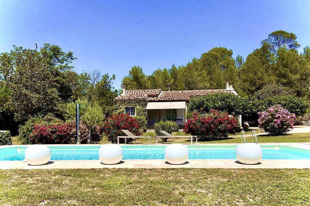 Mas du Murier - modern villa in a pleasant setting with private swimming pool in Correns, Région de Brignoles