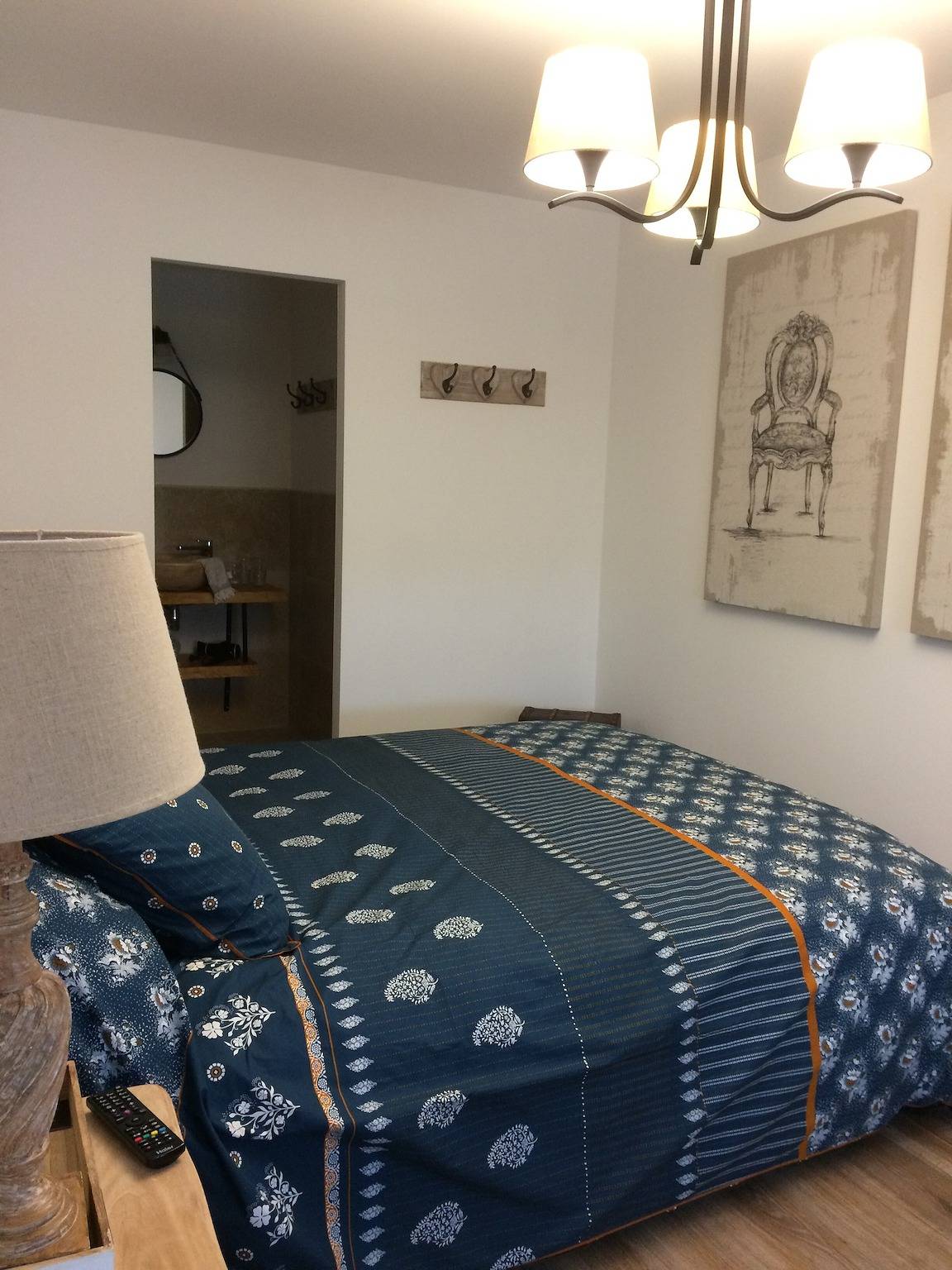 Casa de huéspedes 'Au Plus Proche Des Vignes' con terraza privada y Wi-Fi in Montagne, Región de Libourne