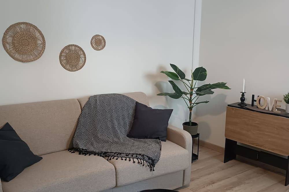 Appartement entier, Studio totalement meublé \"L'ethnique\" in Homécourt, Meurthe-et-Moselle