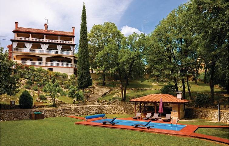 Ferienhaus für 10 Personen, mit Whirlpool und Terrasse sowie Pool in Opatija Riviera - 4