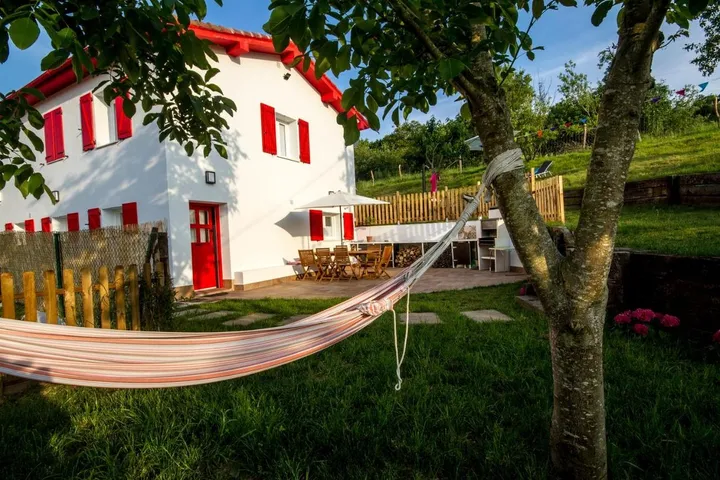 Holiday home for 12 people, with garden, with pets - 1