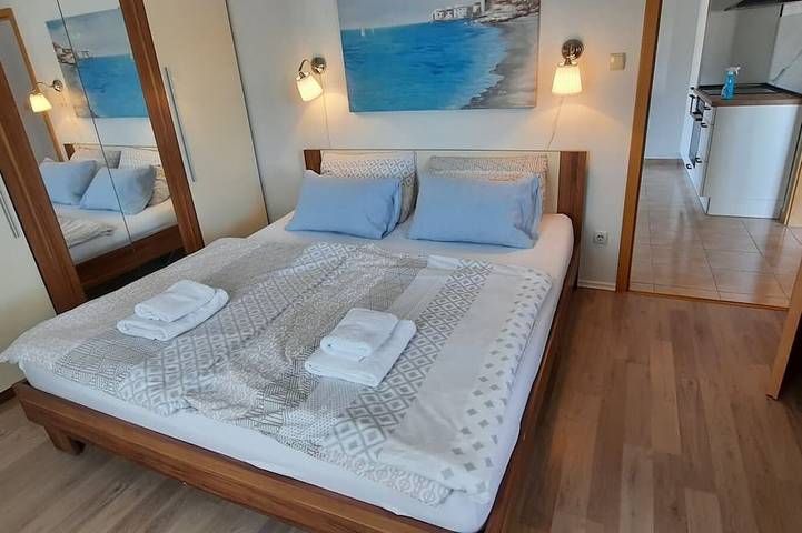 Ganze Wohnung, Ferienwohnung Marija 2 direkt am Strand mit Balkon mit Meerblick in Betina, Murter