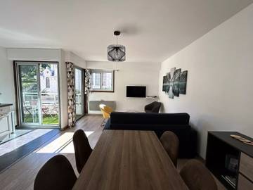 Appartement De Vacances pour 4 Personnes dans Aix-les-Bains, Région de Chambéry, Photo 1