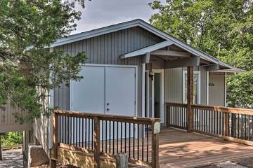 Log Cabin for 8 People in Lake of the Ozarks, Ozark Mountains, Photo 3