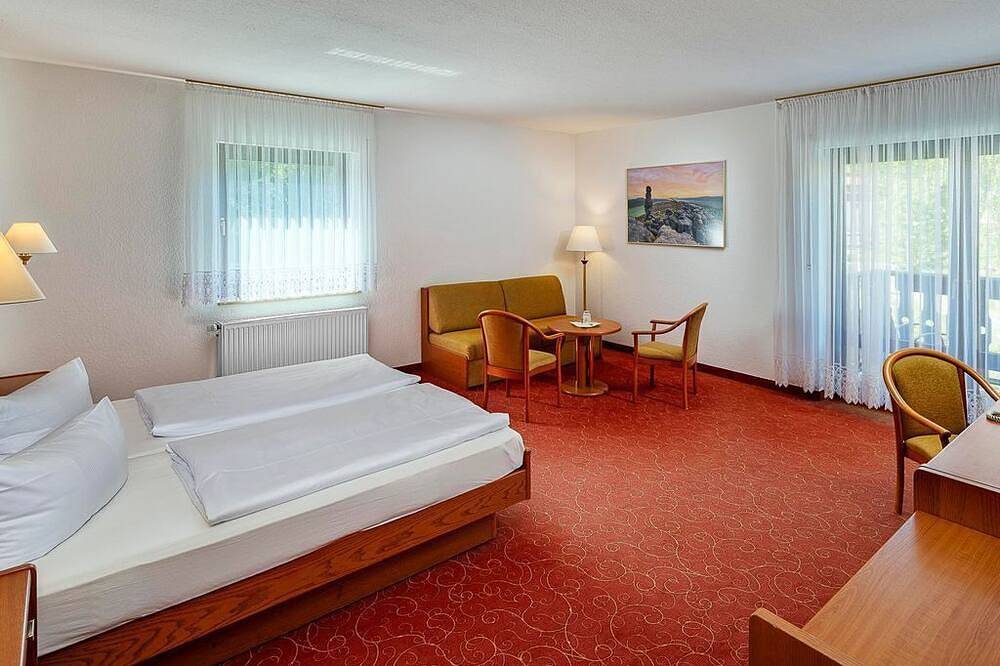 Standard-Doppelzimmer - Hotel \"Zur Post\" in Pirna, Elbsandsteingebirge