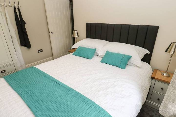 The Moorings is near Wakefield in Wakefield, Yorkshire de l'Ouest