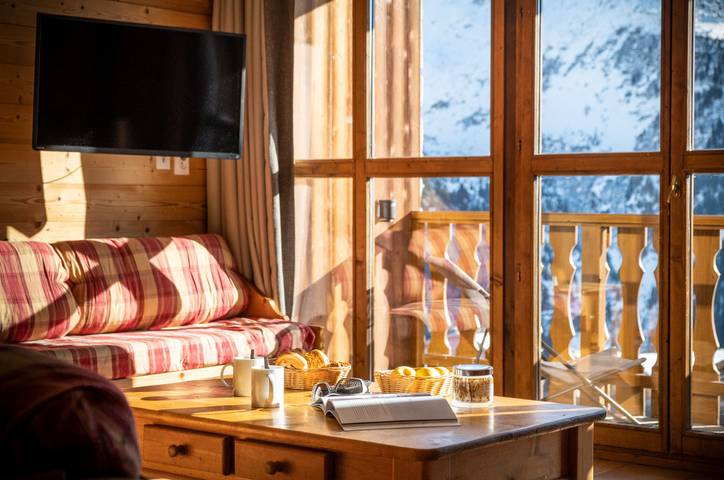Location de vacances pour 16 personnes, avec balcon ainsi que piscine et sauna dans La Rosière