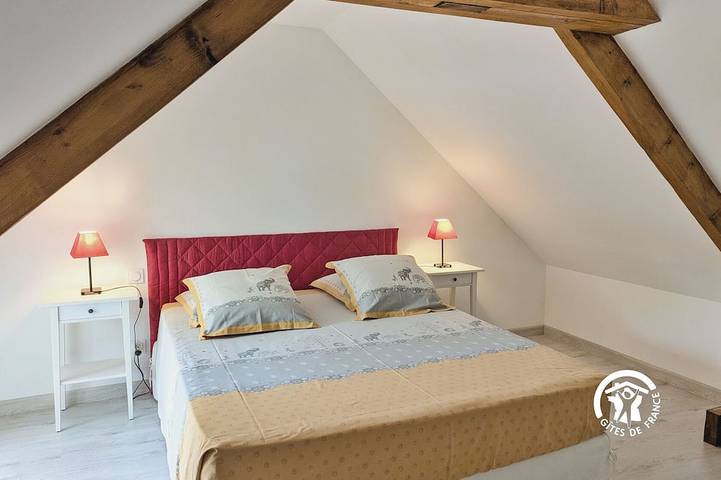 Gîte pour 4 personnes, avec jardin à Neuilly-le-Vendin - 2