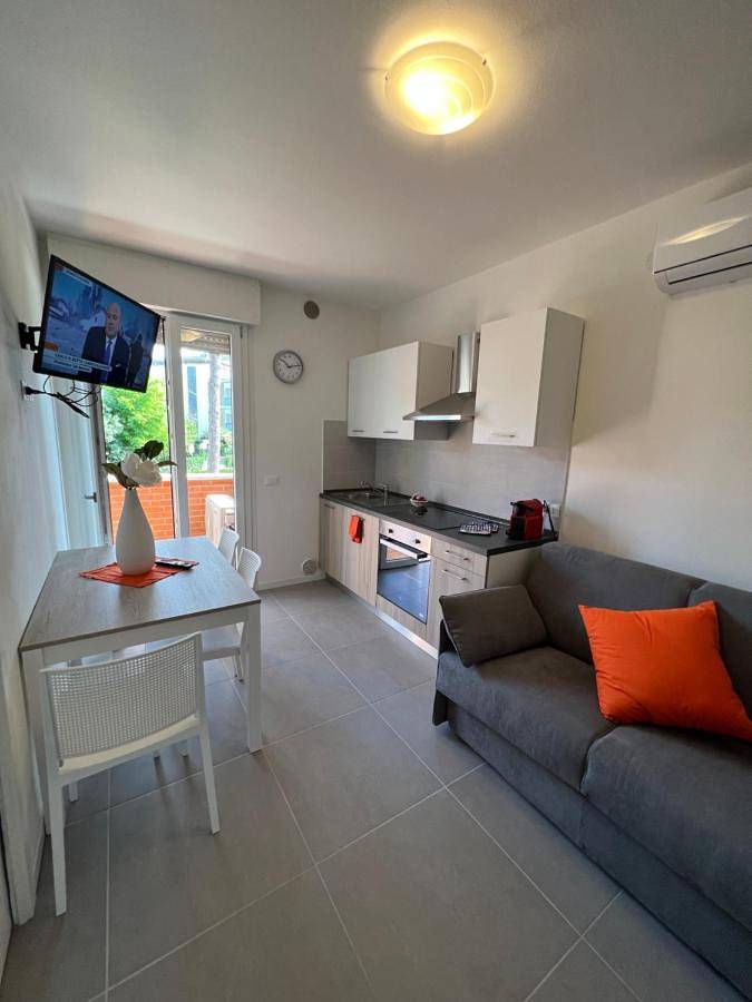 Appartamento per 4 persone, con panorama e terrazza nonché giardino in Bibione Pineda