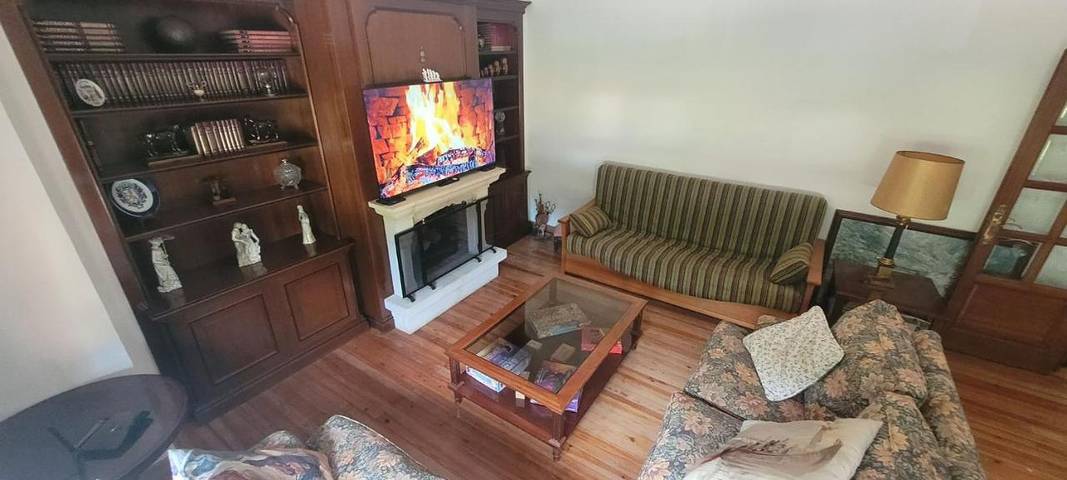 Casa rural para 10 personas, con jardín además de piscina para niños y jacuzzi en Comarca del Caudal - 4