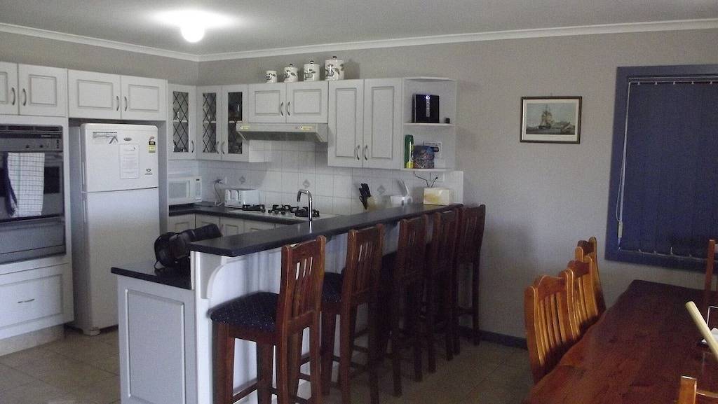 113 Gilmore Crescent Wallaroo Sa 5556 in Wallaroo, South Australia