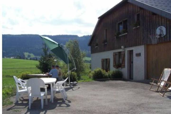 Location de vacances pour 5 personnes, avec Terrasse ainsi que Jardin et Sauna à Chapelle-des-Bois