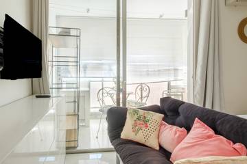 Studio pour 4 Personnes dans Saint-Laurent-du-Var, Région de Cannes, Photo 2