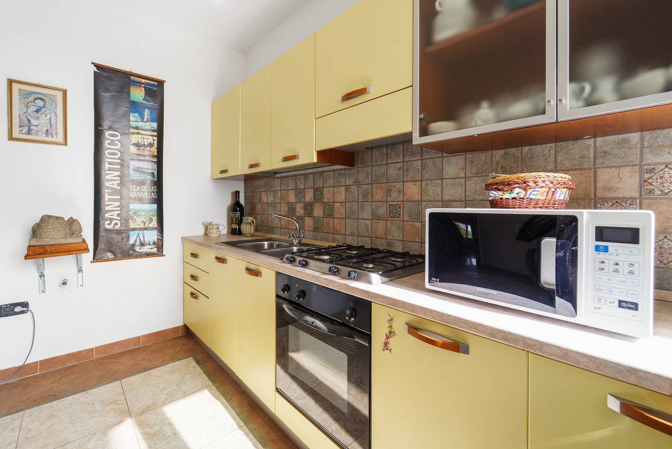 Ganze Wohnung, Appartamento La Pineta – Ruhige Lage nahe Pinienwald, zentrumsnah, für bis zu 6 Personen in Sant'Antioco Stadt, Sant'Antioco