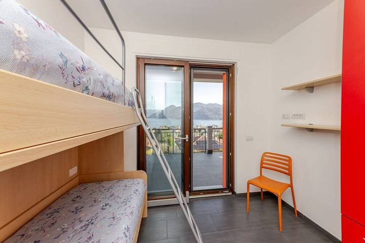 Ganze Wohnung, Casa Elena – Herrlicher Seeblick mit großen Terrassen in Germignaga, Lago Maggiore (Lombardei)