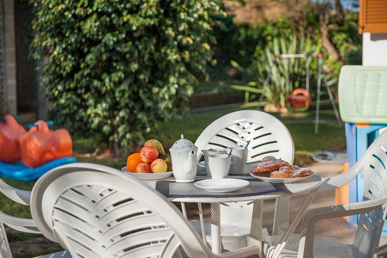 Miloca - Ferienhaus mit Privatgarten in Playa de Muro. Wifi gratis. in Playa de Muro, Muro
