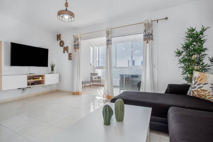 Apartment for 6 people, with balcony in Costa Teguise
