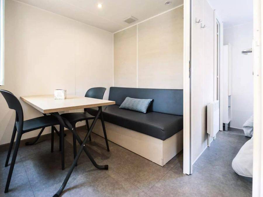 Camping Paradis A La Corniche - Mobilhome 2 personnes - Mobil-home 2 Pièces 2 Personnes + Tv in Angoulins, Région de La Rochelle