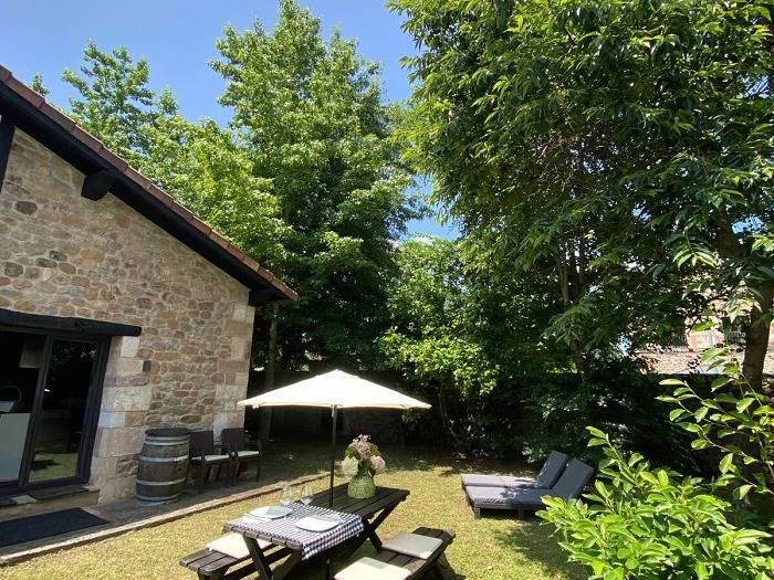 Villa in Cos · ★New · 4 bedrooms · 7 beds · 3 baths in Mazcuerras, Cantabrian Coast