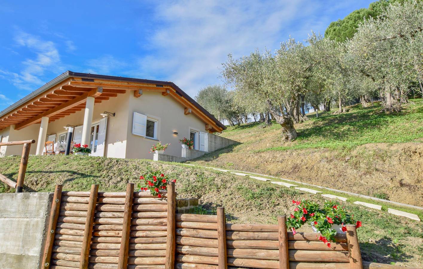 Charmantes Apartment mit Pool und WLAN in der Nähe von Massarosa in Massarosa, Italienische Riviera