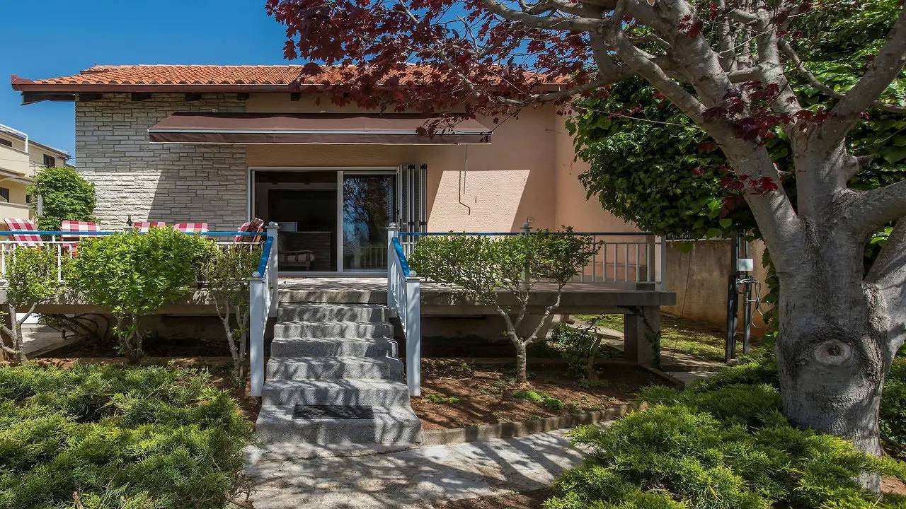 Casa vacanza a Zara a partire da 236€ a notte
