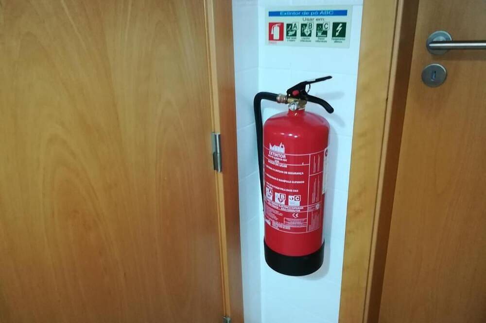 Ganze Wohnung, Casa do Pedro Lissabon Südbucht in Almada, Halbinsel von Setúbal