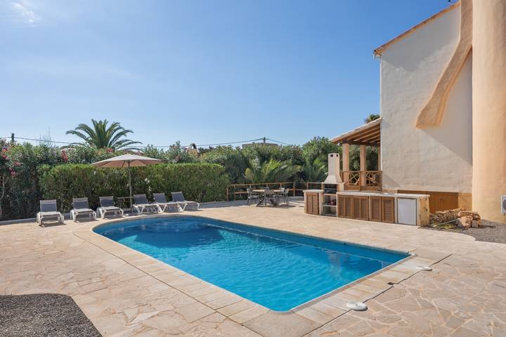 Vakantiehuis 'Villa Buena Vista' met Uitzicht op Zee, Wi-Fi en Airconditioning in Cala Pi, Llucmajor