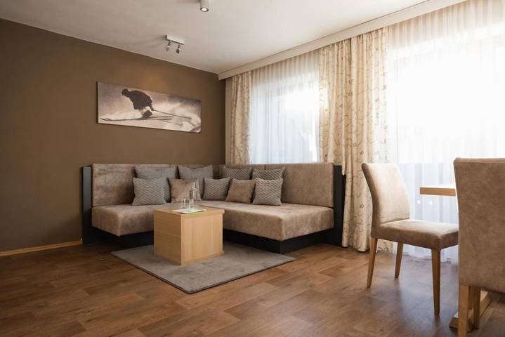 Ferienwohnung für 4 Personen, mit Balkon und Terrasse sowie Ausblick in Serfaus - 3