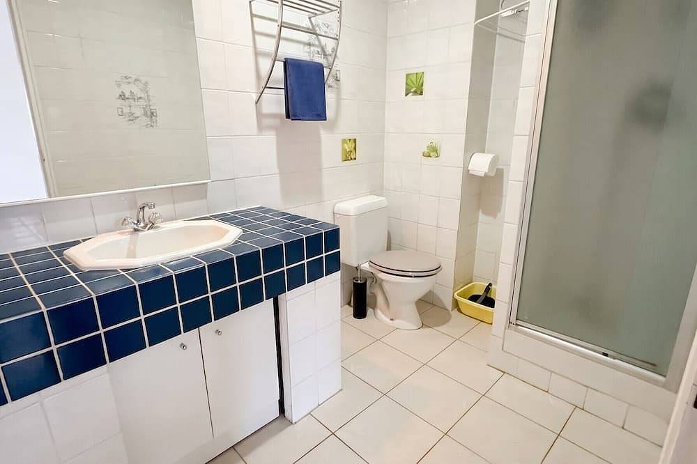 Entire apartment, Homerez - Studio in Néris-les-Bains in Néris-les-Bains, Montluçon region