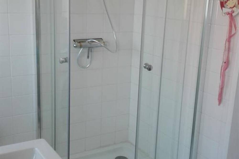 Entire apartment, Vacation apartment Casa Angela - apartment/flat, shower, Wc, 3 bedrooms in Steinfeld, Südliche Weinstraße