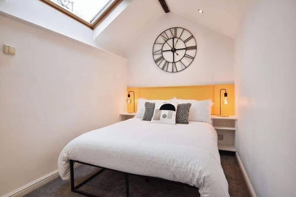 Bright And Airy Cottage Close To Salisbury Centre in Salisbury, Wiltshire