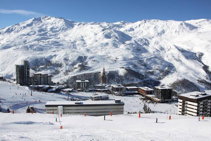 Gîte pour 3 personnes, avec balcon à Chantelouve