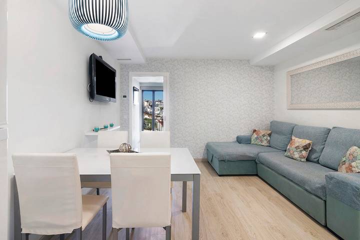 Entire apartment, Apartment 'Aquamar' with Sea View, Wi-Fi and Air Conditioning in Albufeira, Faro District