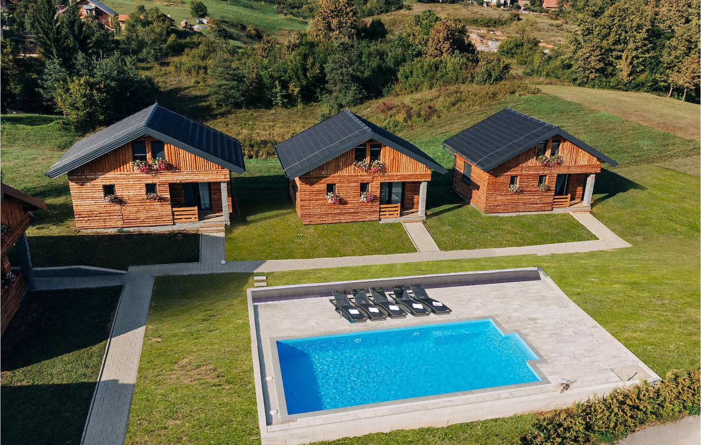 Gemütliche Ferienwohnung mit Pool und WLAN, 1,5 km vom Stadtzentrum von Slunj entfernt in Slunj, Karlovac und Umgebung