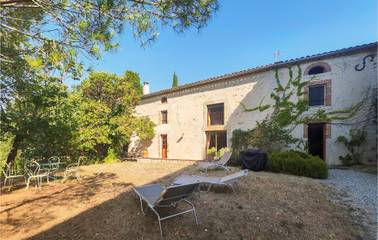 Gîte pour 12 personnes, avec piscine ainsi que jardin et terrasse à Villarzel-du-Razès