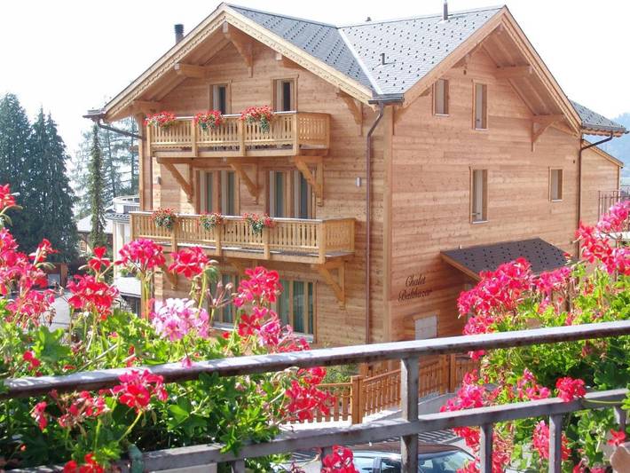 Hütte für 6 Personen, mit Balkon und Terrasse sowie Garten und Ausblick in Villars-sur-Ollon
