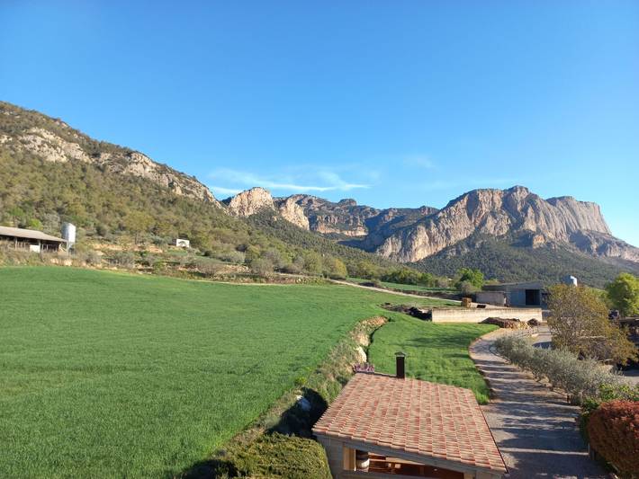 Casa rural para 4 personas, con jardín y terraza en Alto Urgel - 2