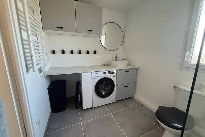 Ganze Wohnung, Modern air-conditioned T2 + parking in Saint-Laurent-de-la-Salanque, Mittelmeerküste (Frankreich)
