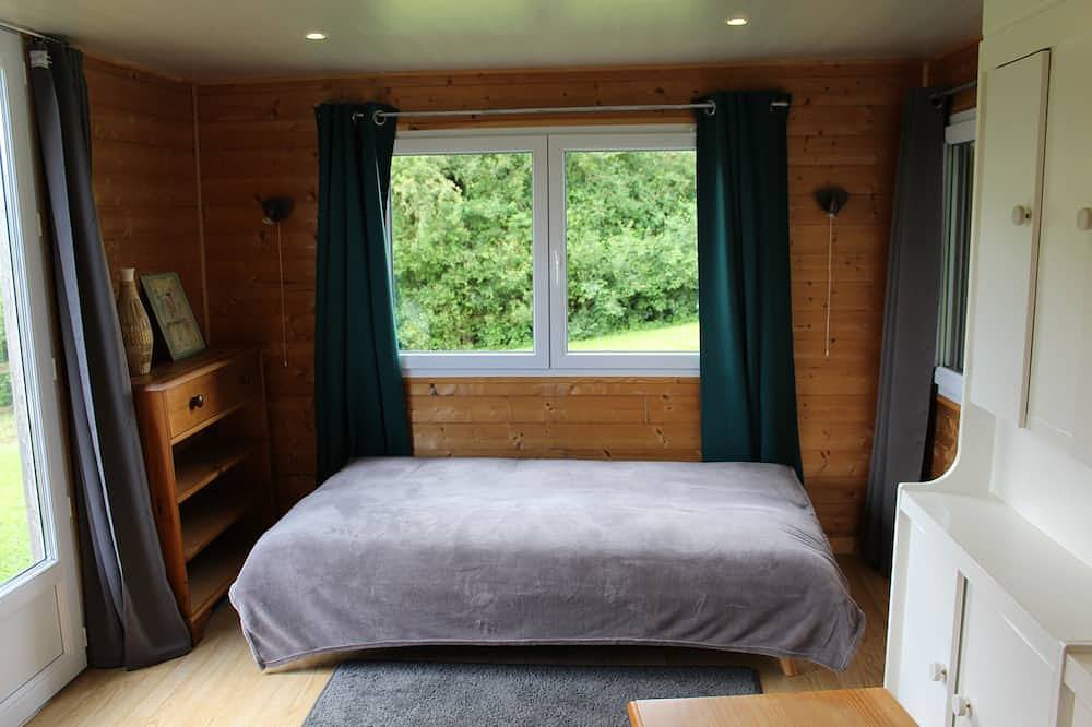 Mobil Home Chaleureux in Chailley, Région d'Auxerre