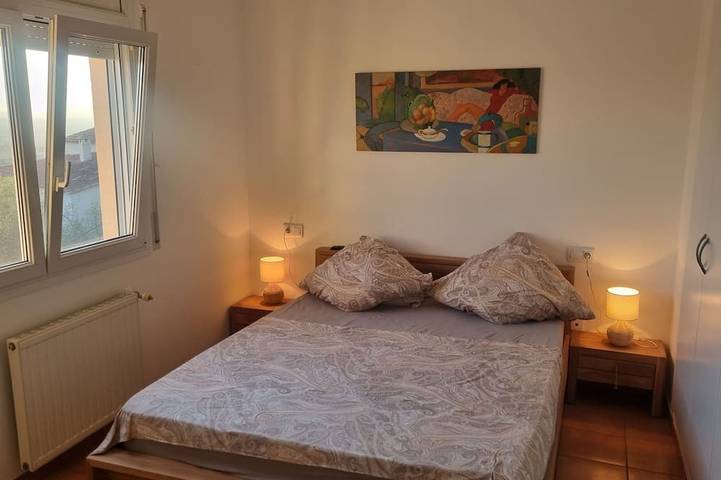 Classic Villa with sea-views, pool and garden in Palau Sabardera, Alt Empordà