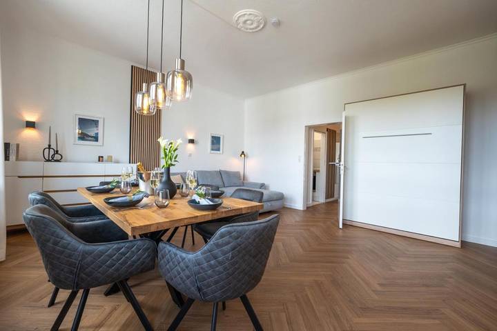 Ferienwohnung für 6 Personen, mit Balkon in Düsseldorf
