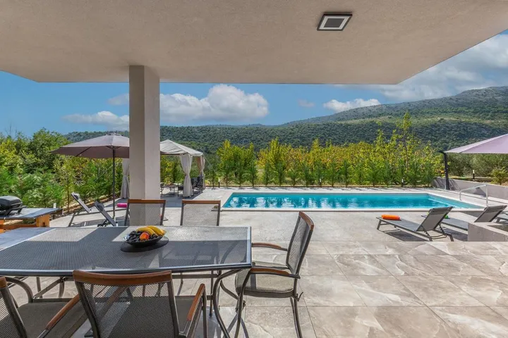 Villa for 7 personer, med have og pool, husdyr tilladt - 1
