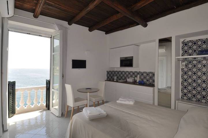Ganze Wohnung, Stella Marina - Doppelzimmer mit Meerblick in Marmorata, Ravello