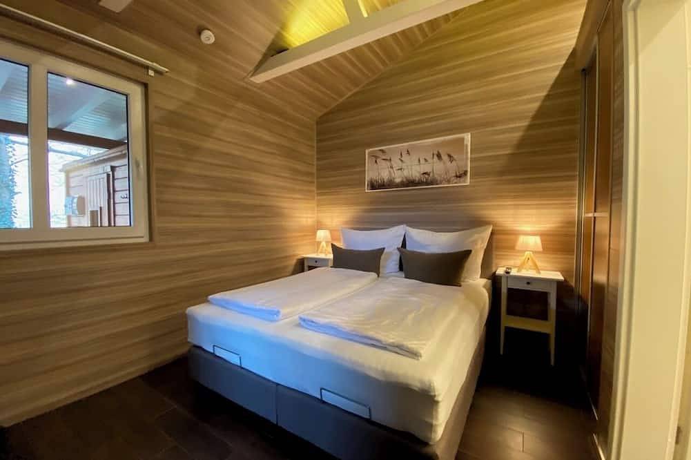 Chalet Seeblick: Private Sauna. Fireplace. Lake View. Pure Nature. in Heimbach, Rureifel (Nordrhein-westfalen)